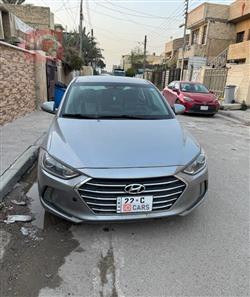 هیۆندای ئەلەنترا